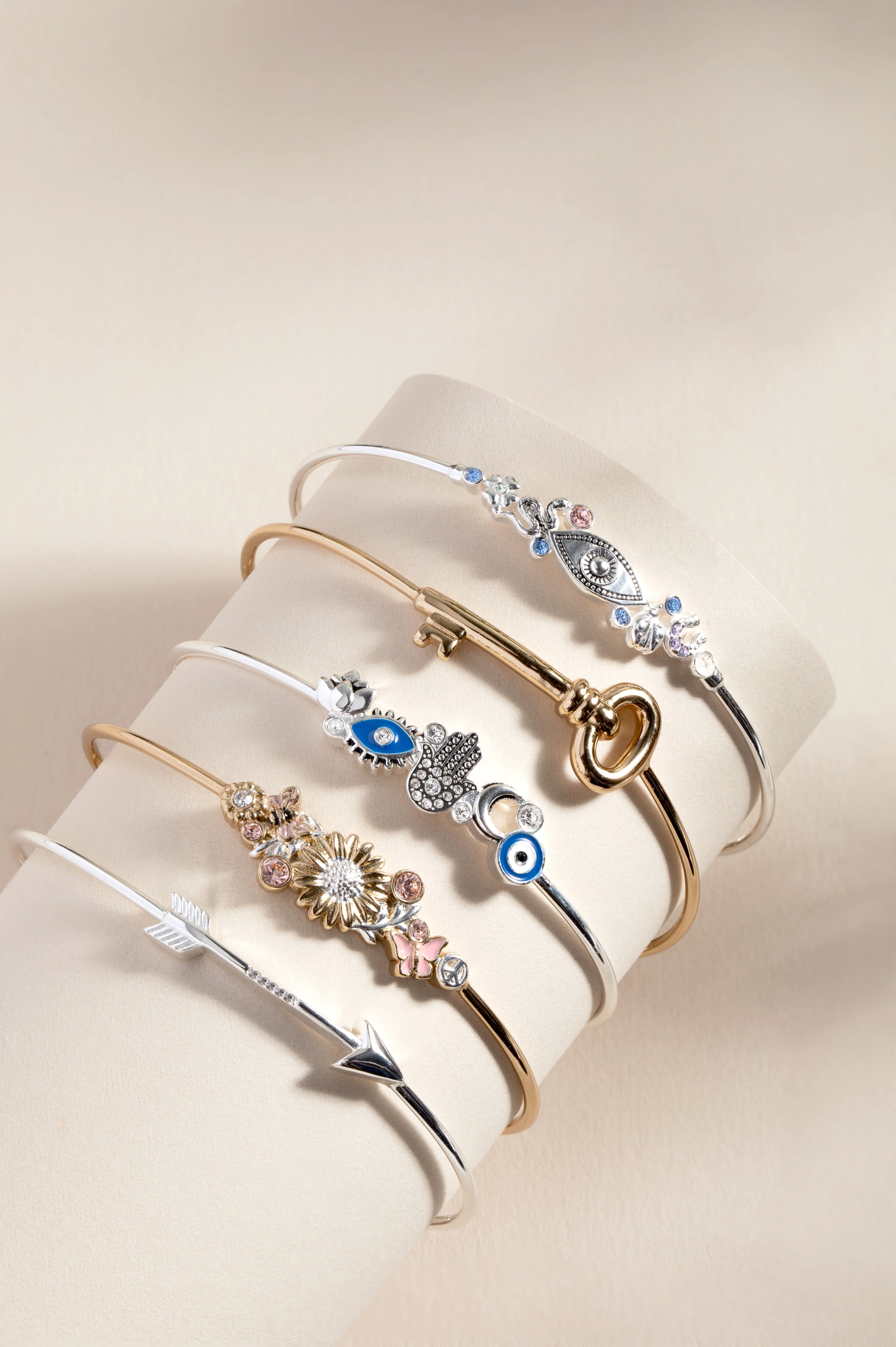 Arrow Inline Bangle - Image 3