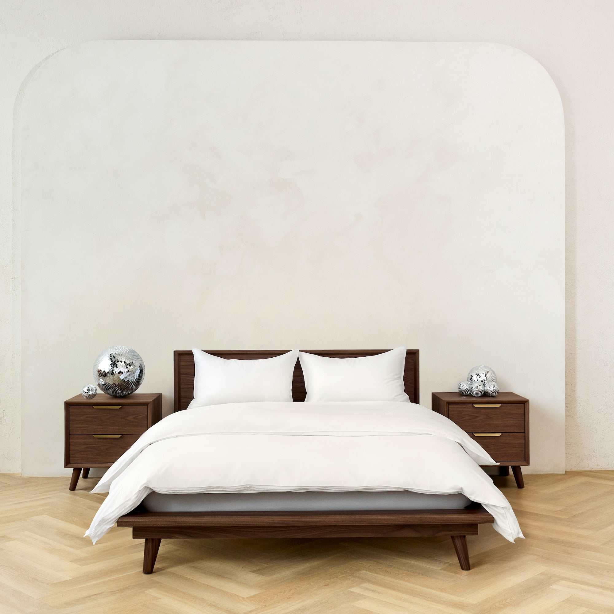 Canadian Down & Feather Company Classic White 3-Piece Duvet Cover Set - Image 5