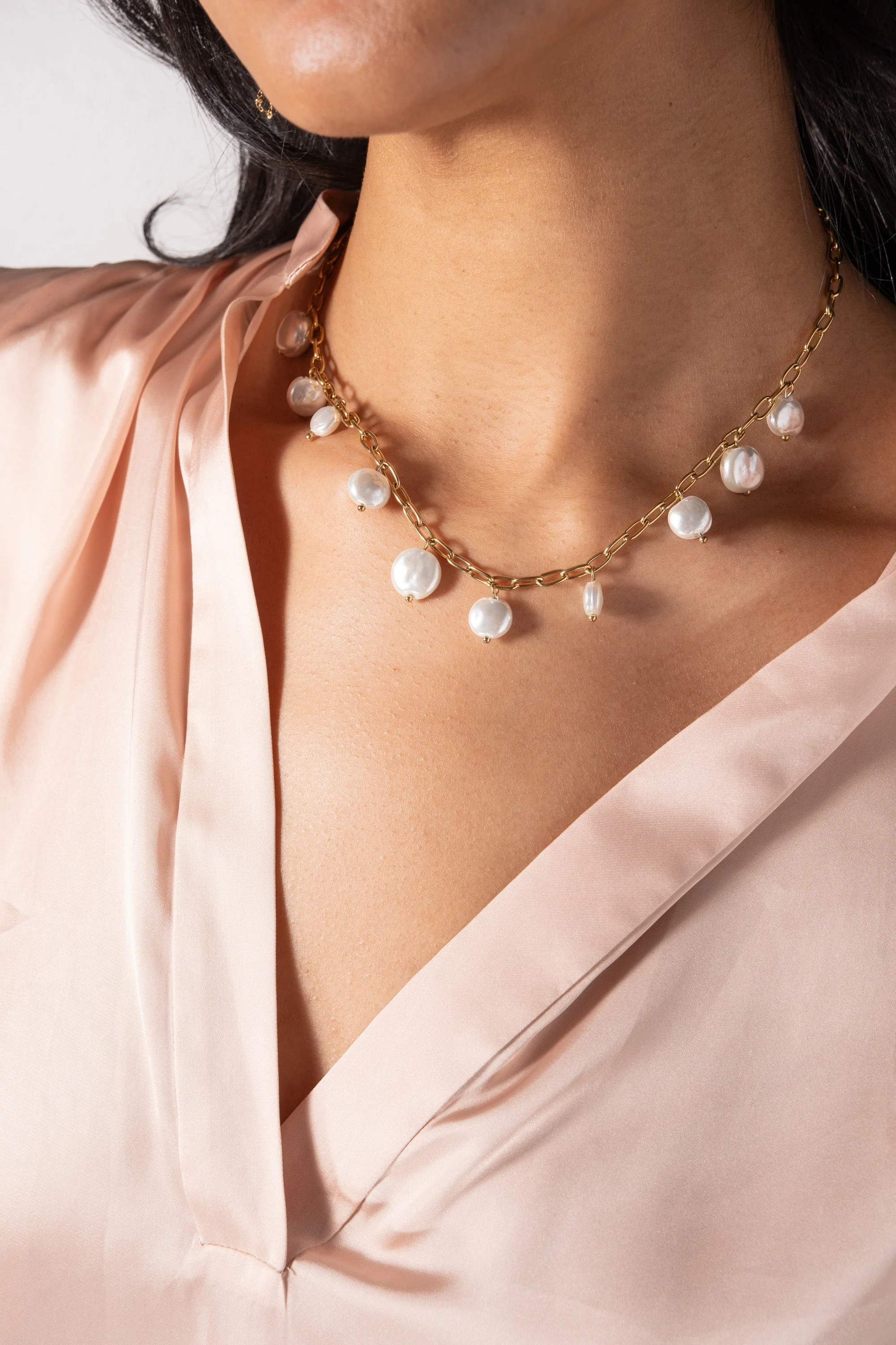 Coin Pearl Shaky Necklace - Image 2