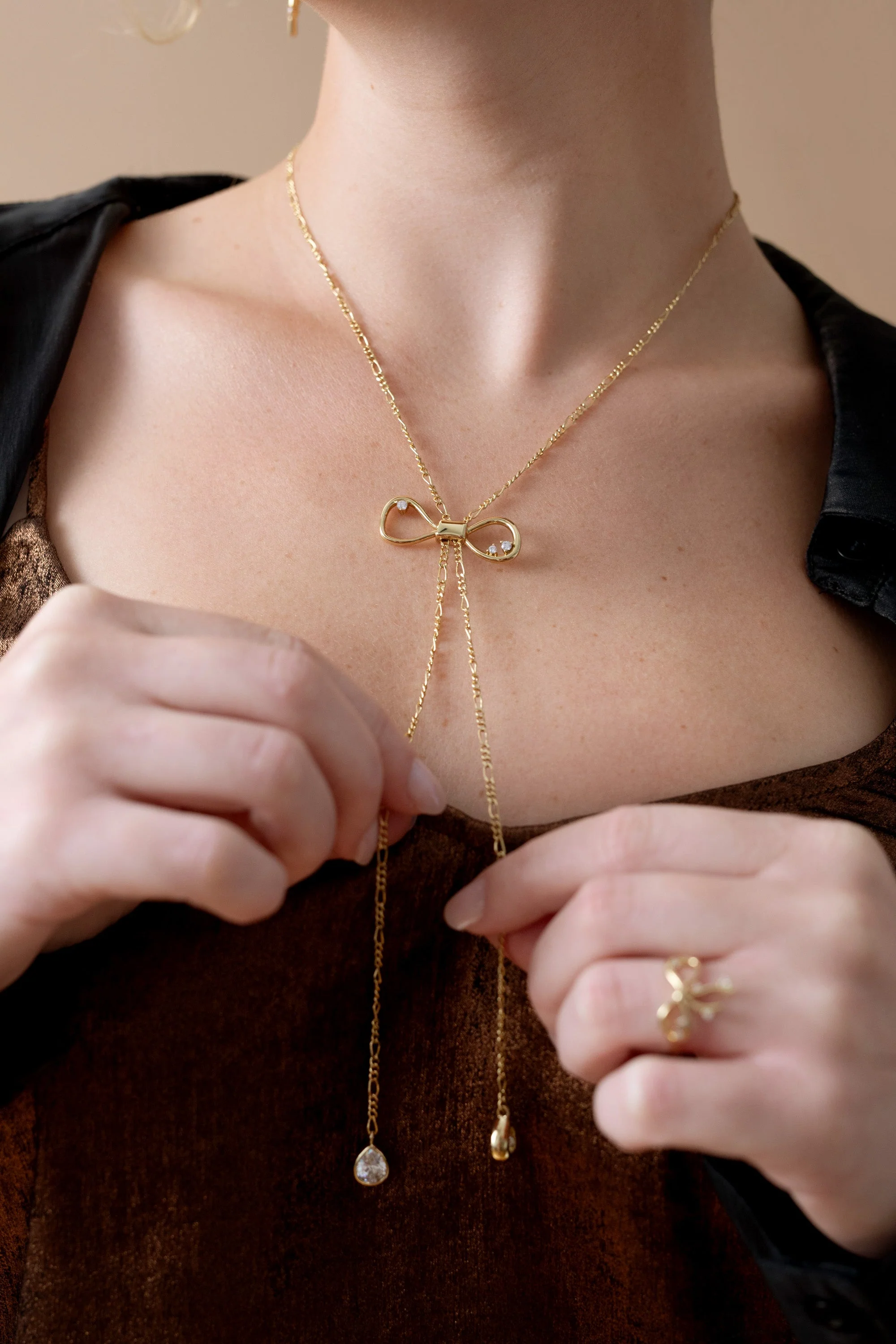 Coquette Bow Necklace - Image 3