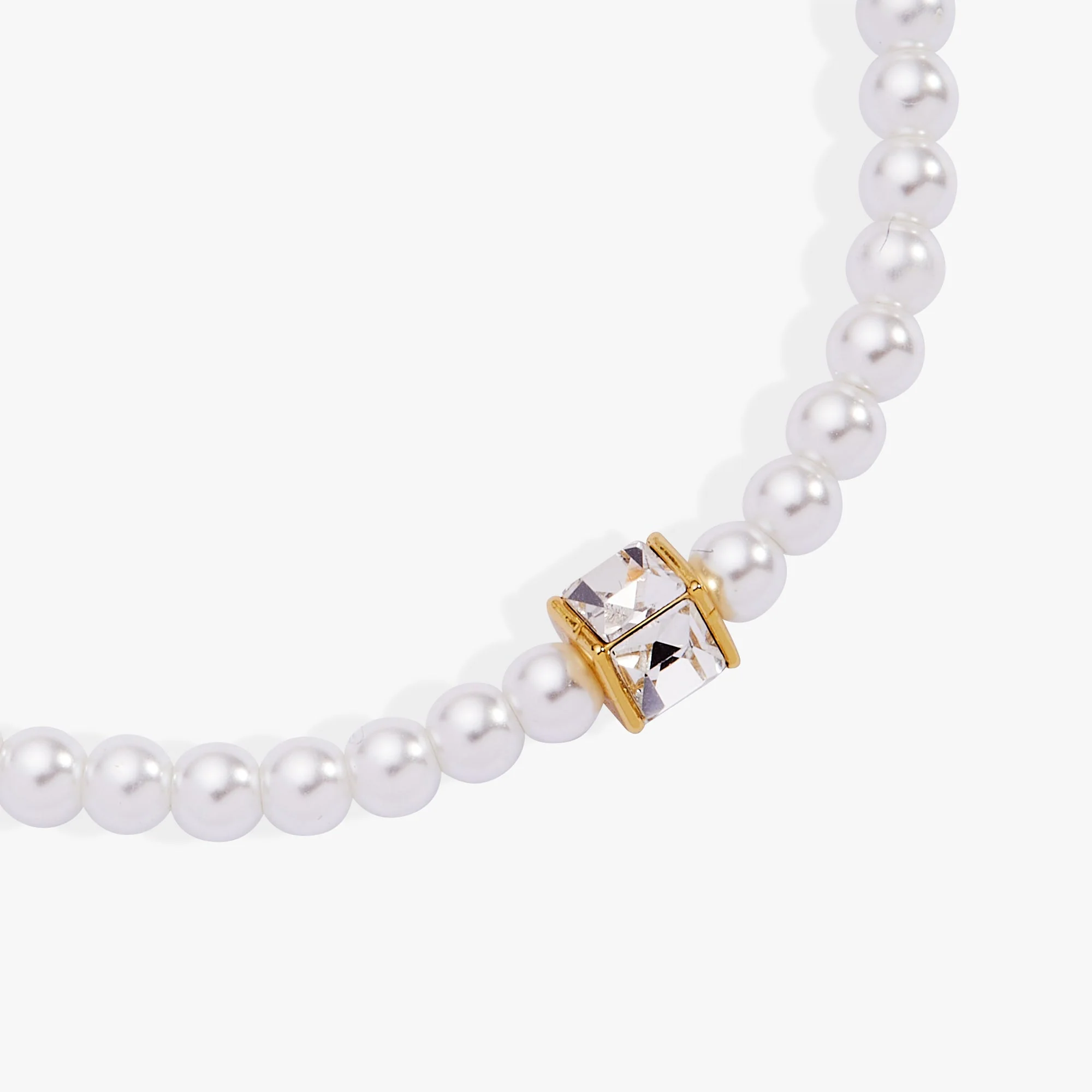 Crystal and Pearl Beaded Stretch Bracelet - Image 3