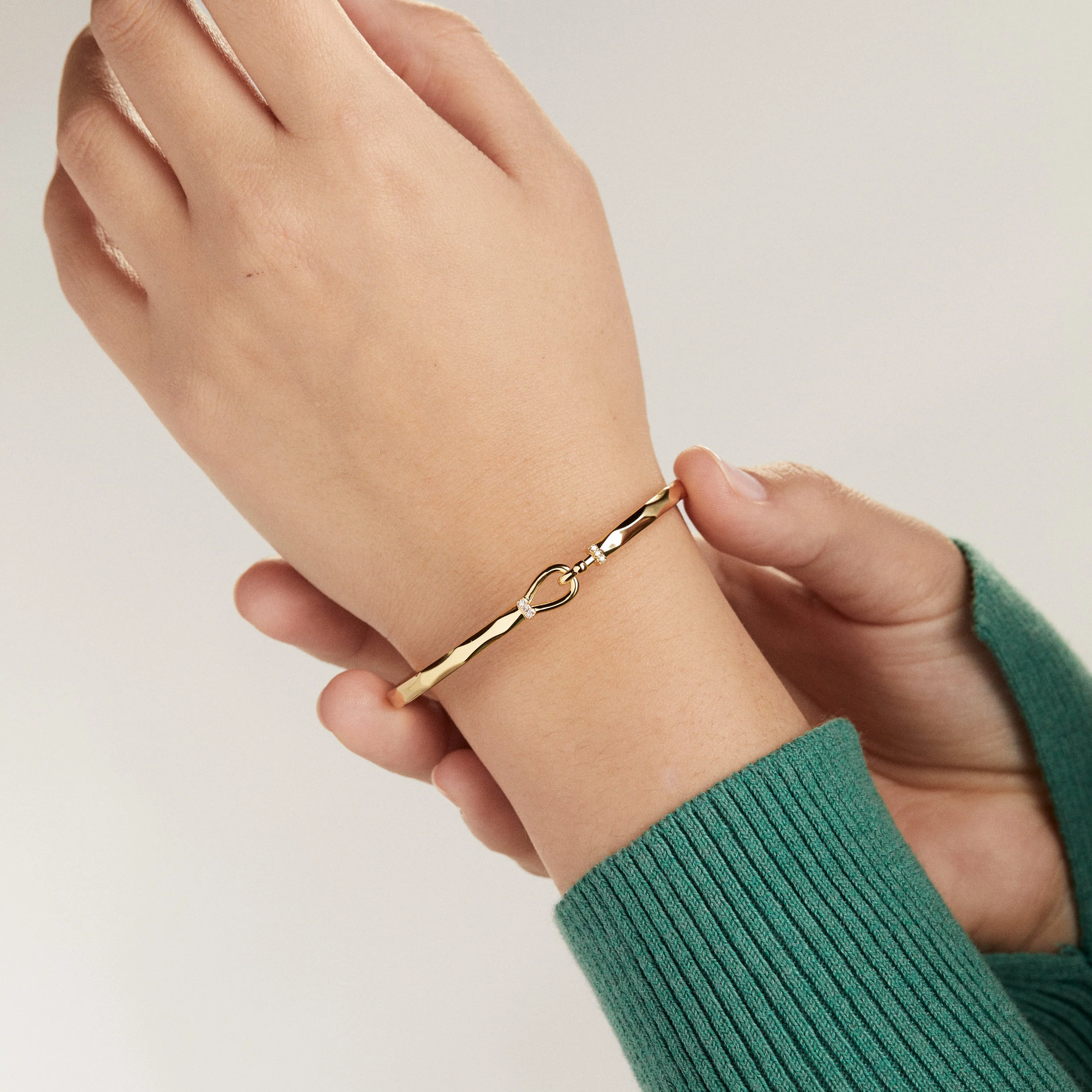 Faceted Hook Tension Bracelet - Image 2