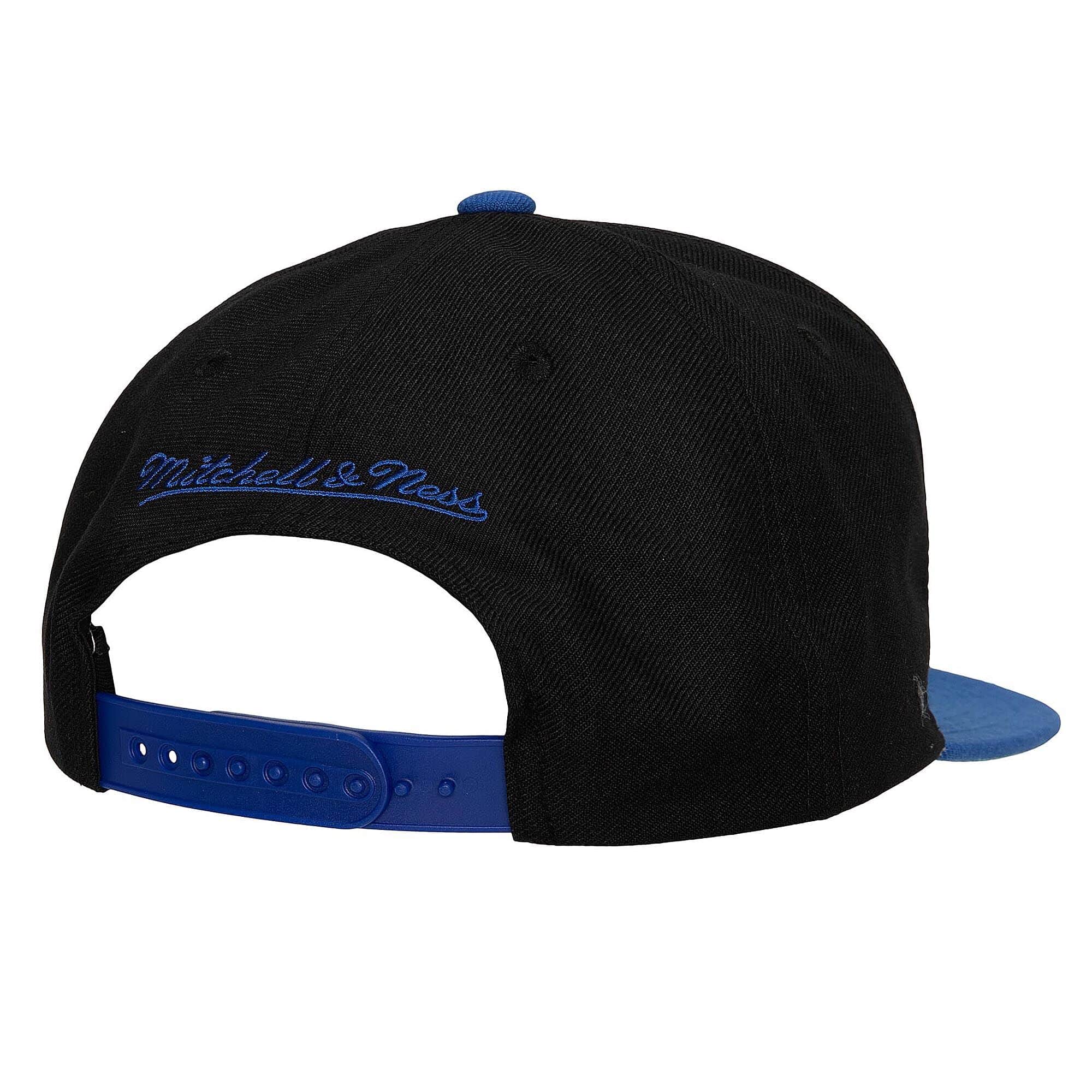 Men's Mitchell & Ness NBA 8 Bit Xl Snapback 76Ers - Image 2
