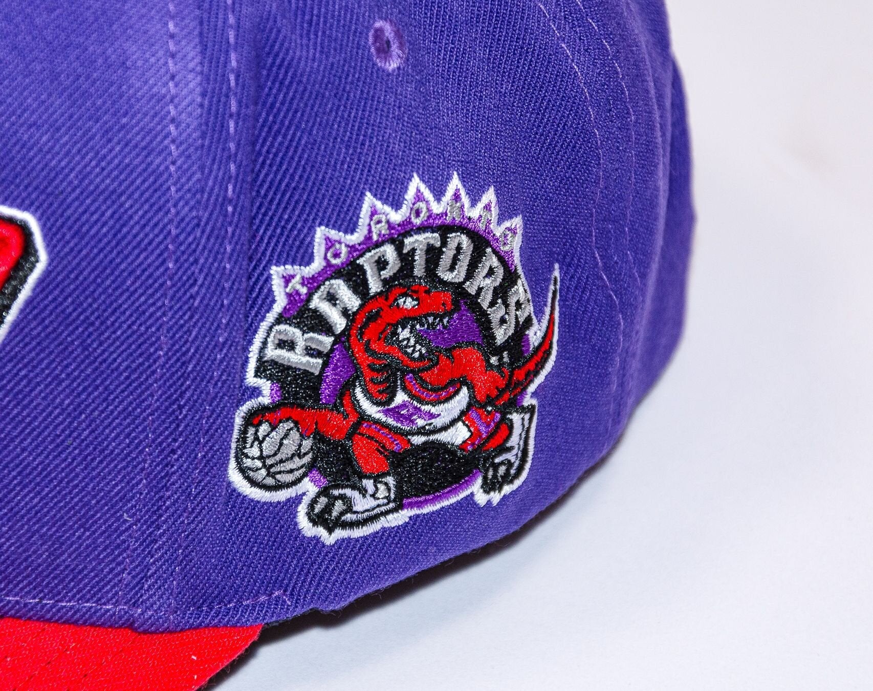 Men's Mitchell & Ness NBA Shredder Stretch Snapback Hwc Raptors - Purple - Image 3