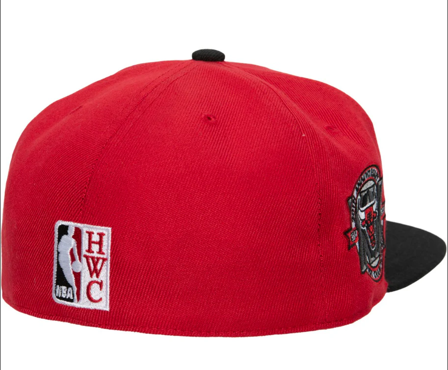Men's Mitchell & Ness NBA Team Side Fitted Hwc Bulls - Image 2