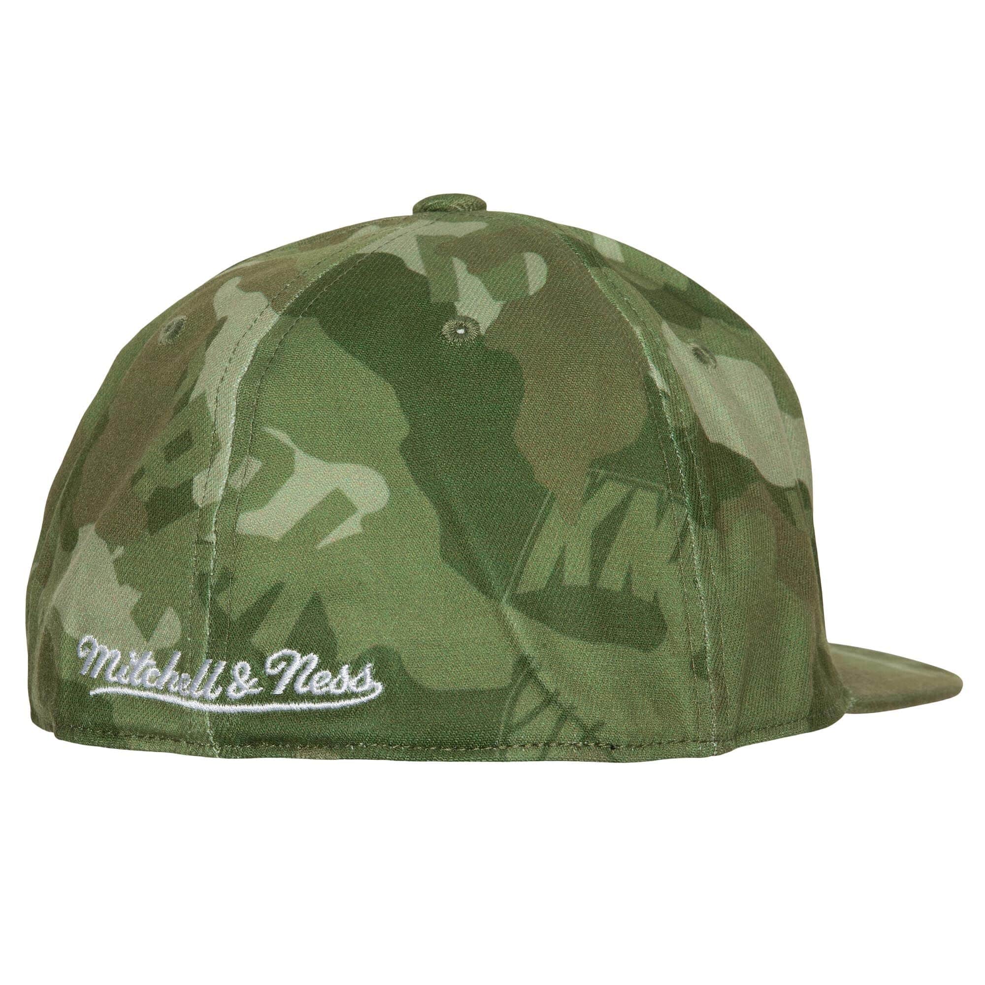 Men's Mitchell & Ness NBA Tonal Camo Stretch Fitted Hwc Knicks - Image 3