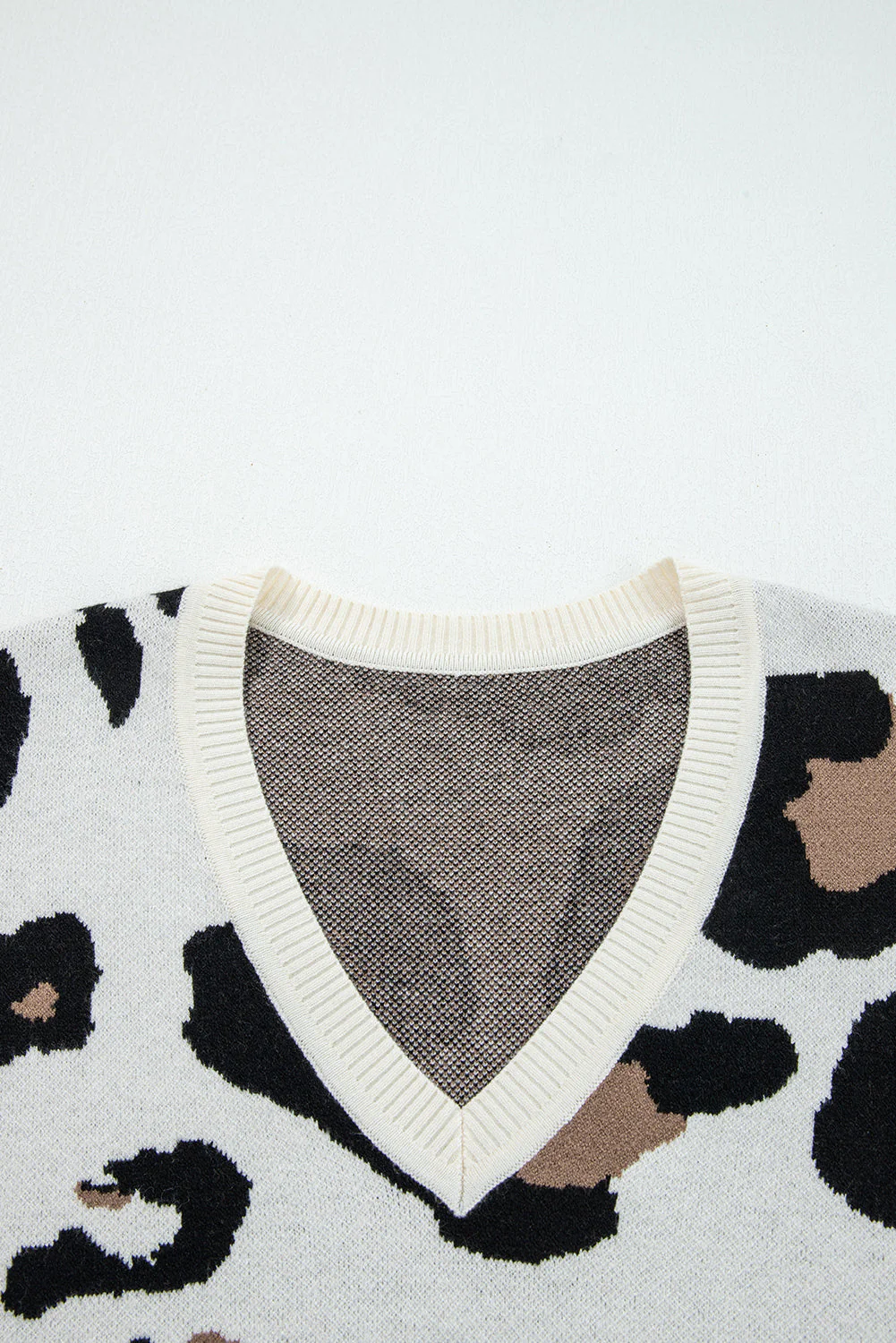 Threaded Pear Jocelyn Block Patchwork Sleeve Sweater - Image 13
